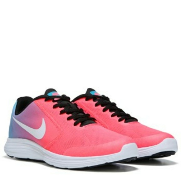 nike revolution 3 psv